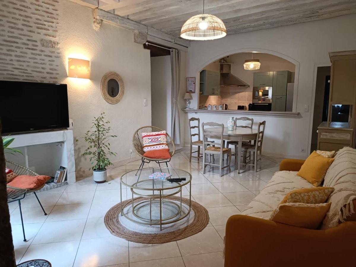 Le Logis De La Rue Des Arts Apartman Blois Kültér fotó